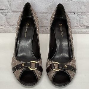 Etienne Aigner Copa Pumps Woman’s 10 Logo Fabric Lether Upper Peep Toe Career